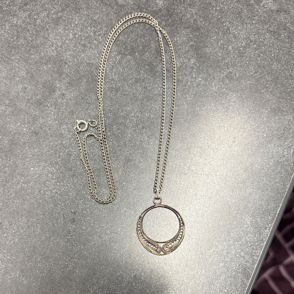 Antique Elegant Silver Pendant Necklace